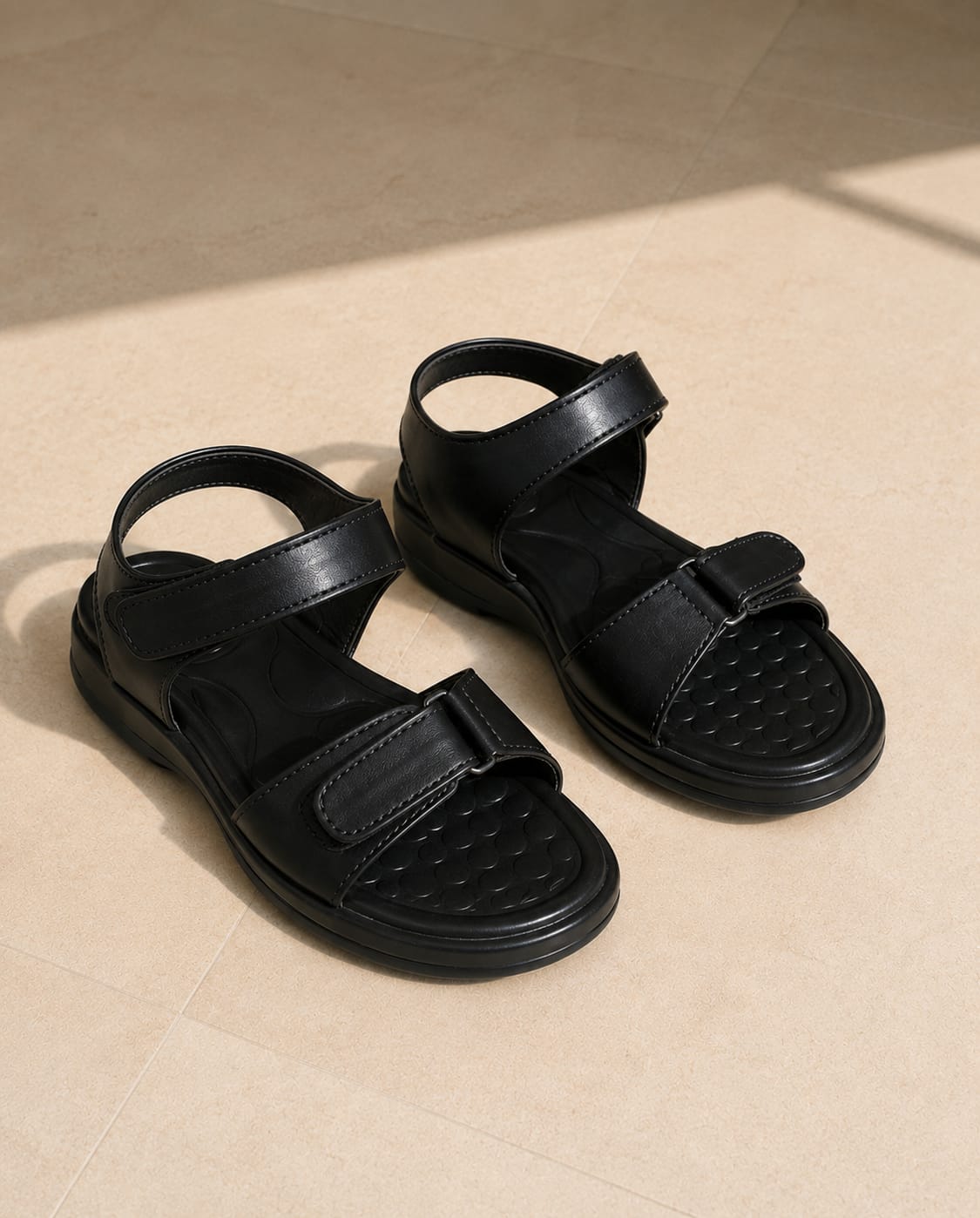 Aura Ladies Kito Flat Shoes-Black